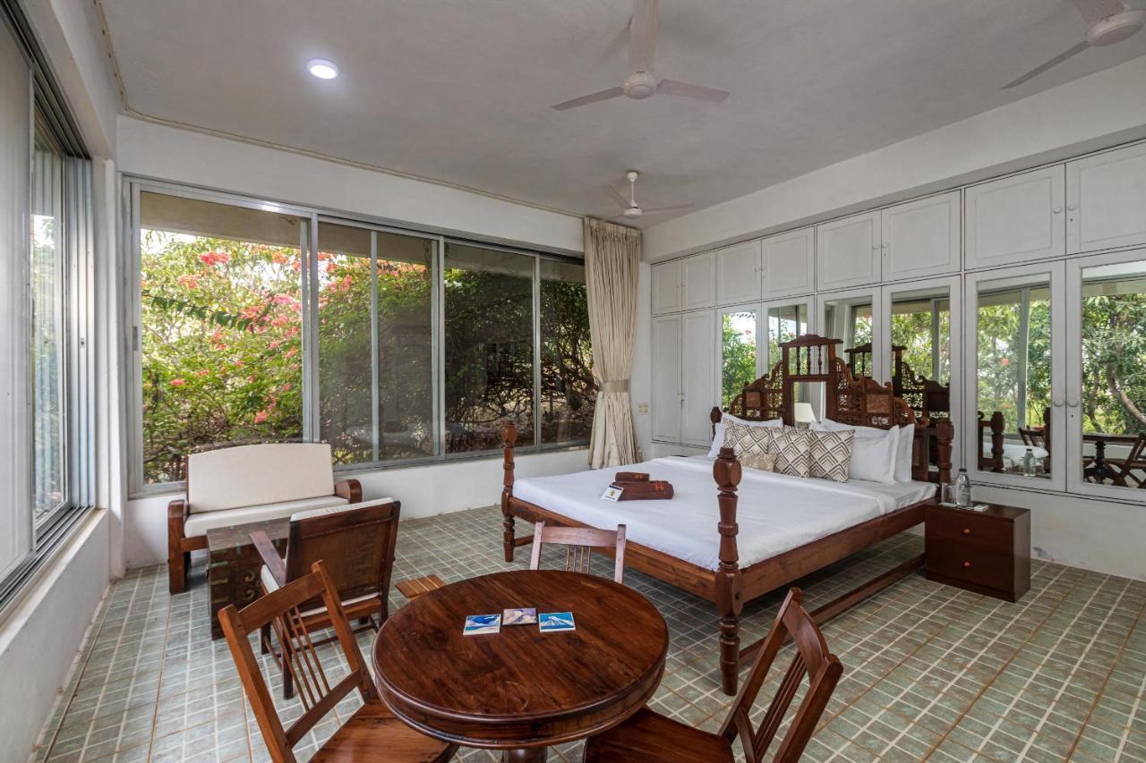 Saffronstays Sunglade, Kashid - Ocean-View Villa Near Kashid Beach Nandgaon  ภายนอก รูปภาพ